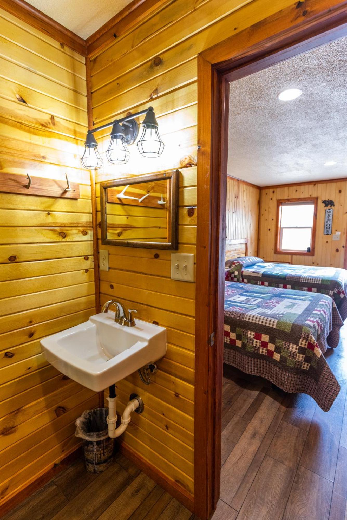 Sunset Rv Park And Motel ベル・フォーシェイ エクステリア 写真